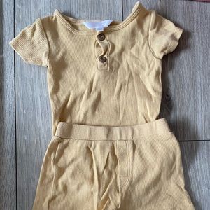 Neutral two-piece set